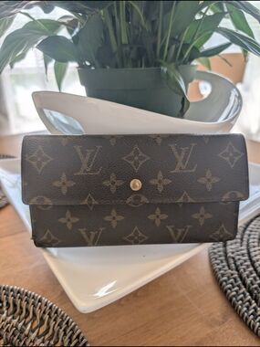 💯 AUTHENTIC Louis Vuitton Brown Monogram Canvas Long Wallet /Unisex